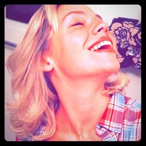 Meet your Posher, Elle